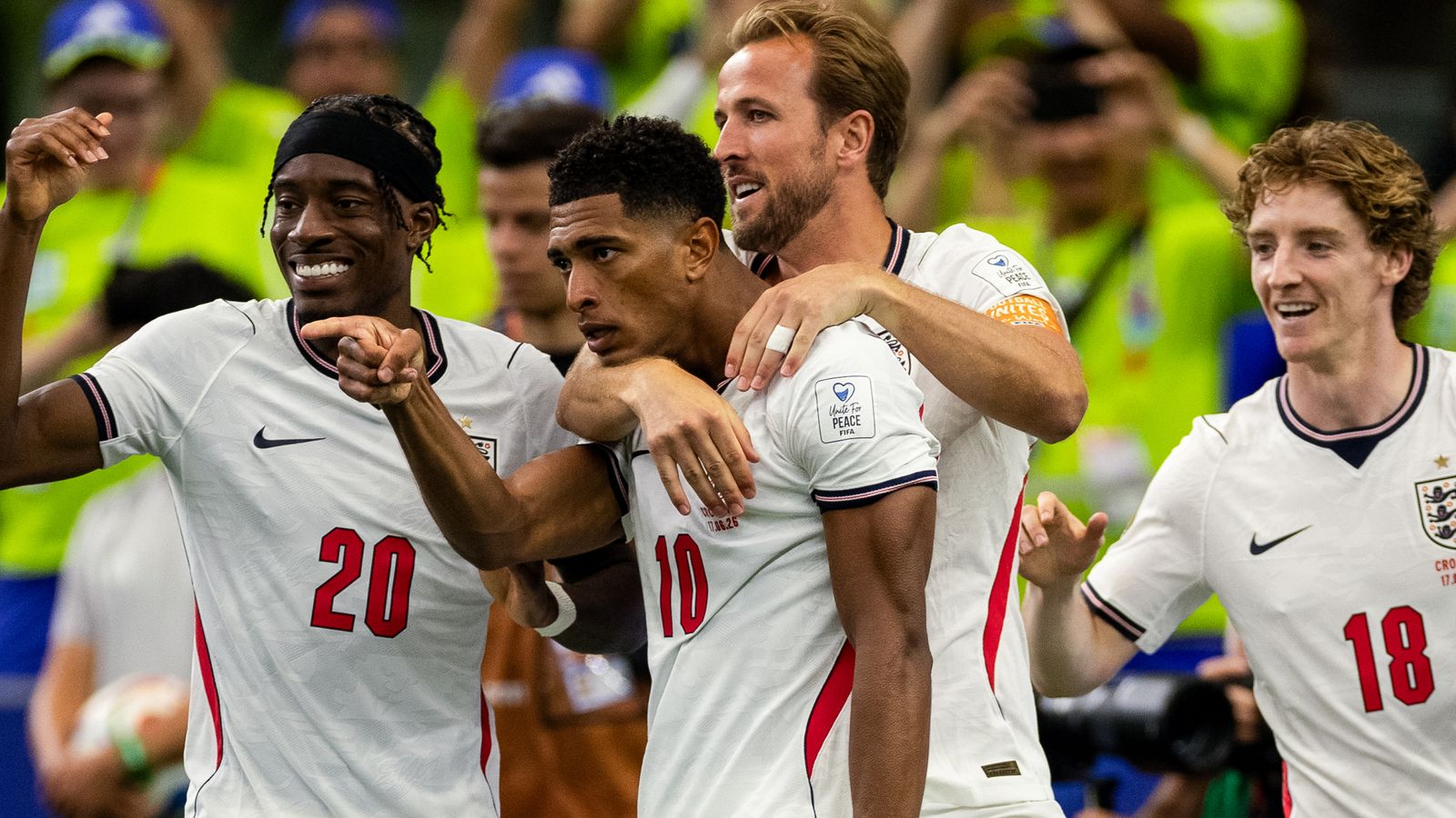 世界杯2026:英格兰4-2克罗地亚 - 哈里·凯恩、裘德·贝林厄姆和马库斯·拉什福德为三狮军团开局获胜
